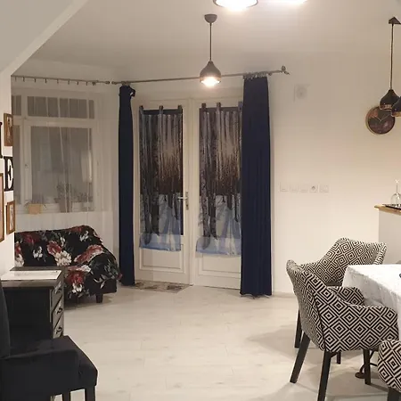 Var-I Apartman Balatonmariafurdo Exterior photo